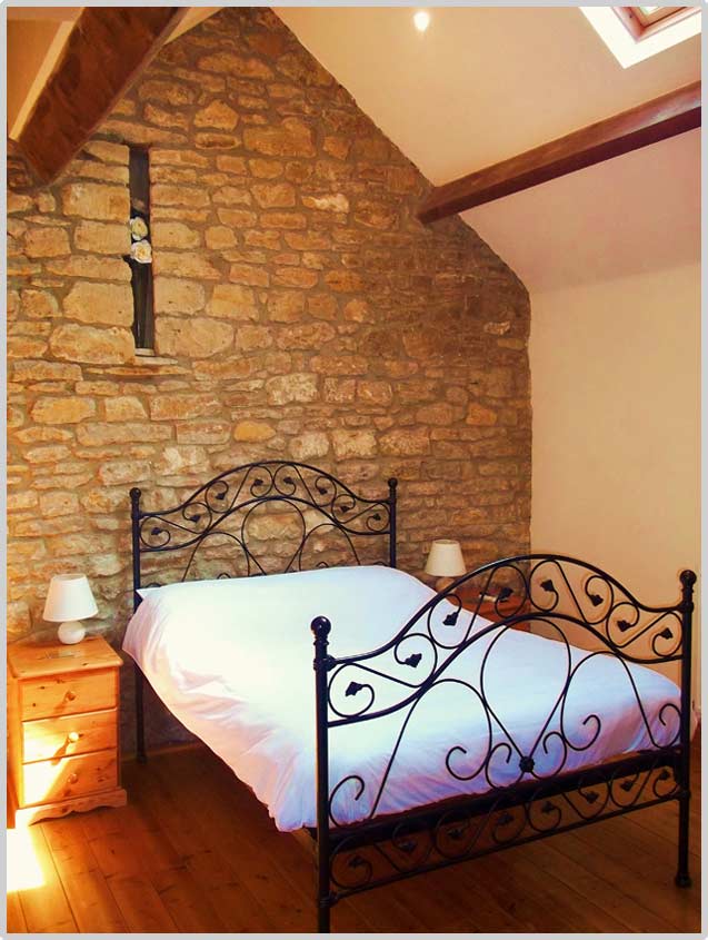 double bedroom in this holiday cottage near Bath